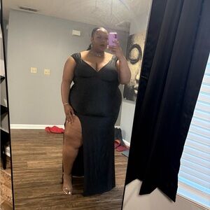 Elegant Black Evening Dress